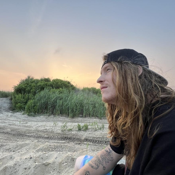 Meet your Posher, Tristan - Picture 1 of 1